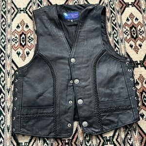 Vintage women's vest  100% Leather